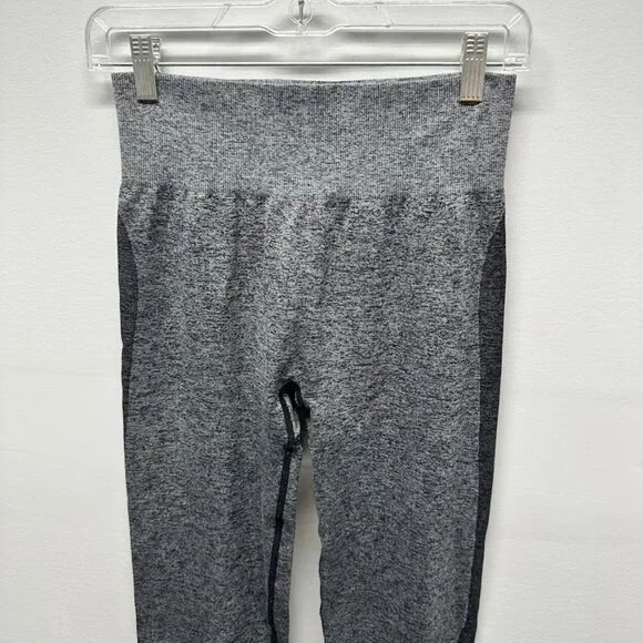 Victoria's Secret PINK High Waisted Seamless Yoga Leggings Gray Black Sz Medium - Picture 3 of 8